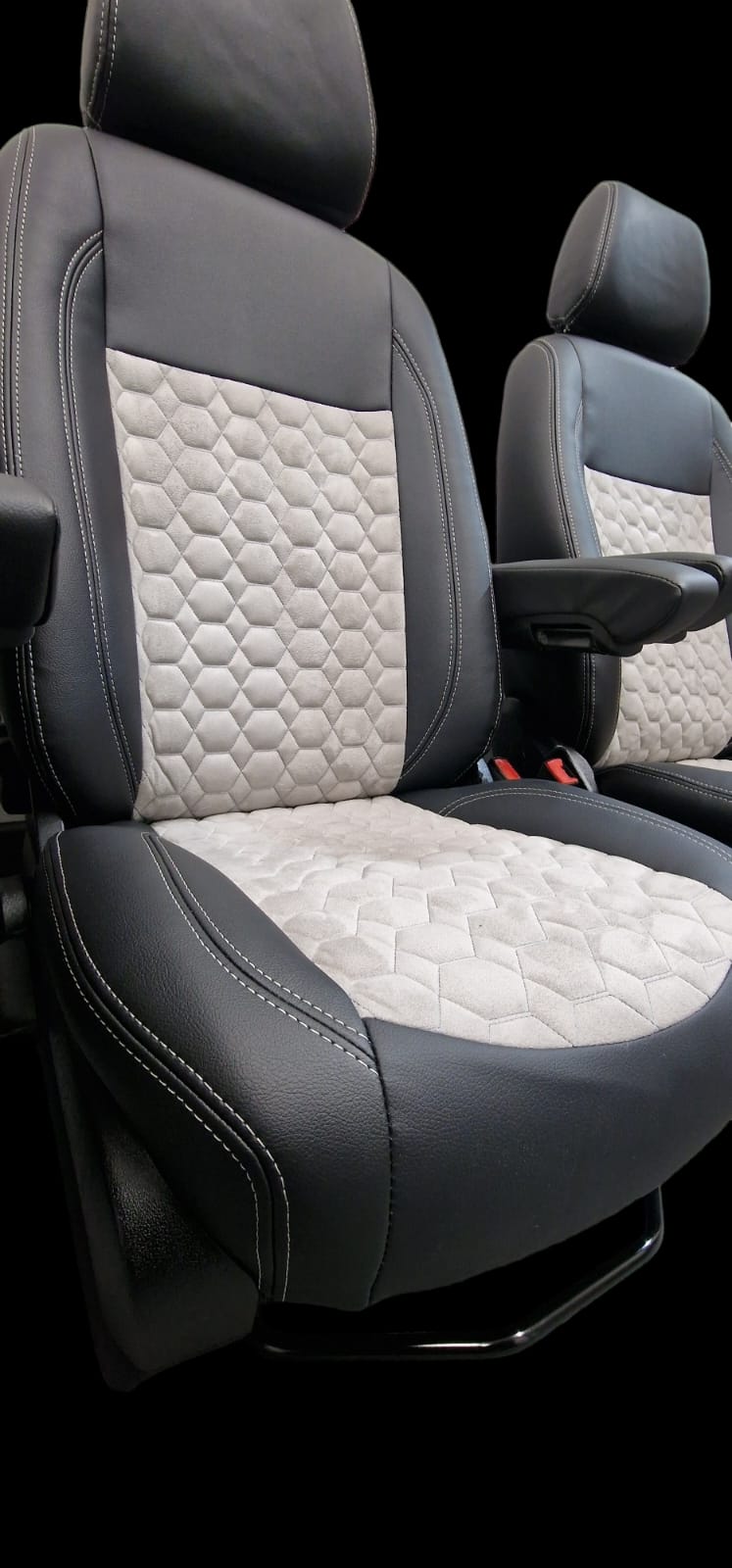 Mercedes Sprinter Captain Seats in Black and grey image 3