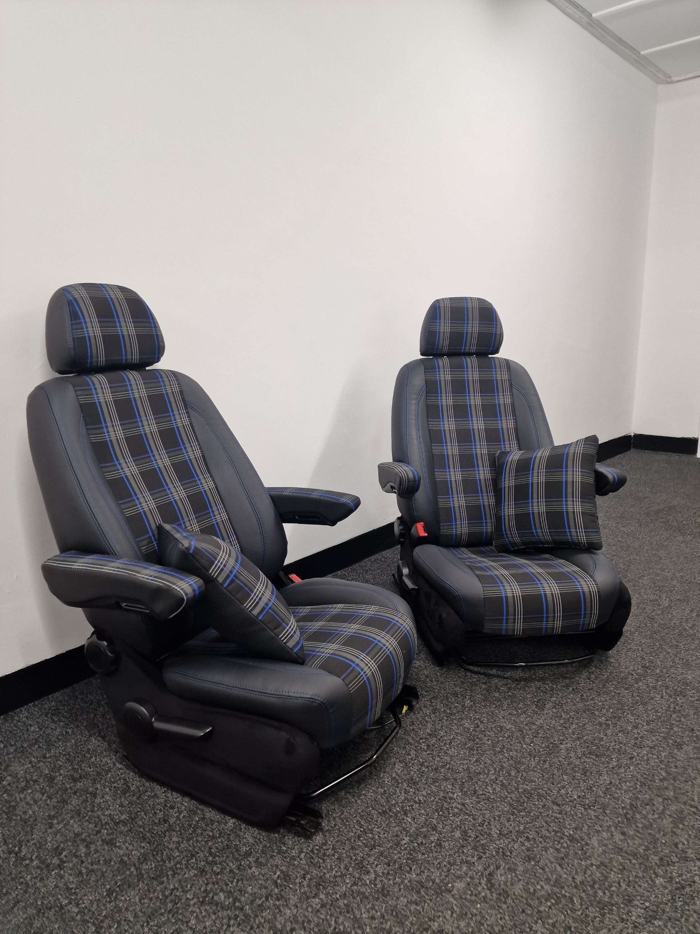 Mercedes Sprinter / Vw Crafter Captain 07/2017 Seats   image 14