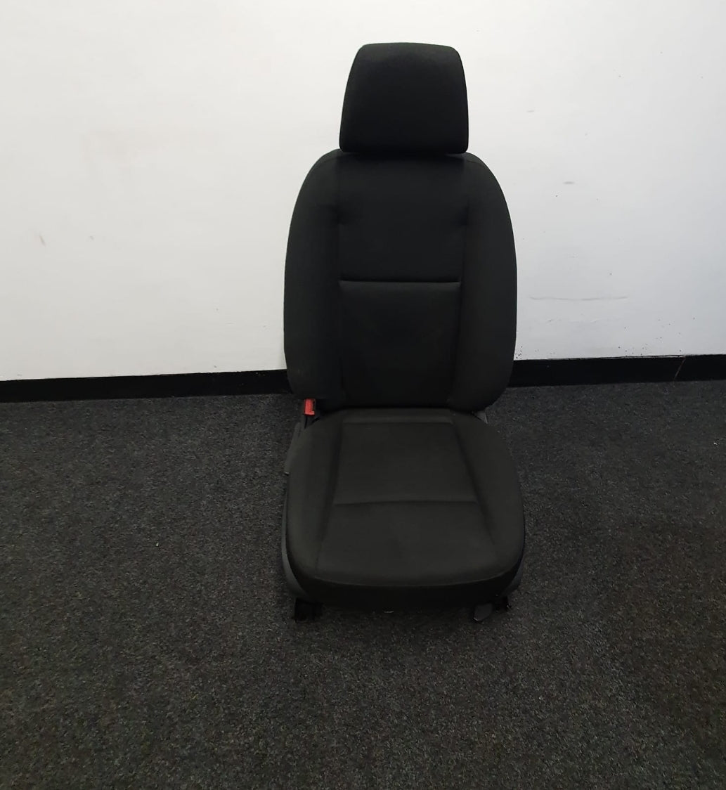 Mercedes Vito Double seat Converting to Single Passenger Seat with 1 armrest  image 1