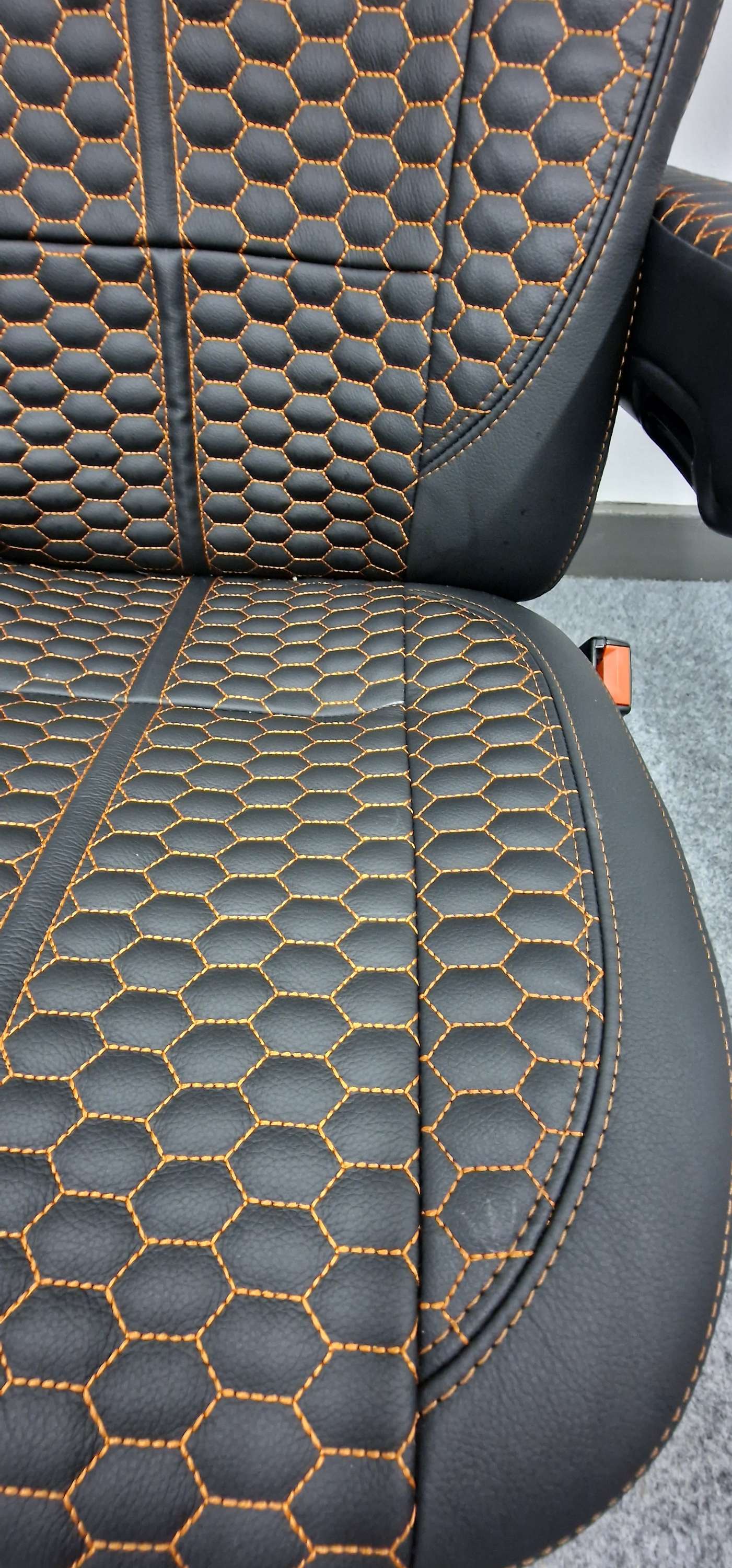FORD TRANSIT MK6 DRIVERS SEAT WITH ARM REST 2001 - 2006 image 3