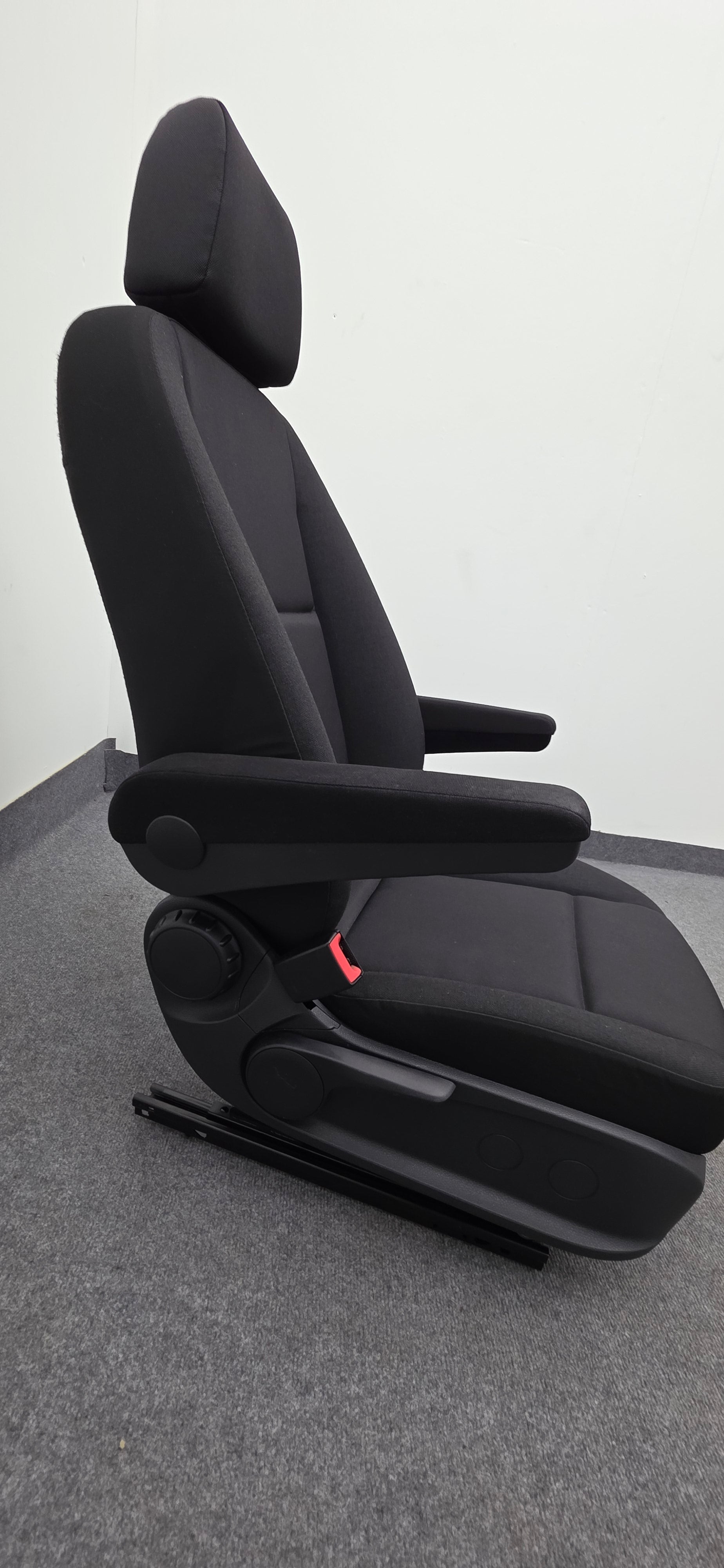 MERCEDES SPRINTER W907 SEAT FRONT SINGLE PASSENGER SEAT  image 7