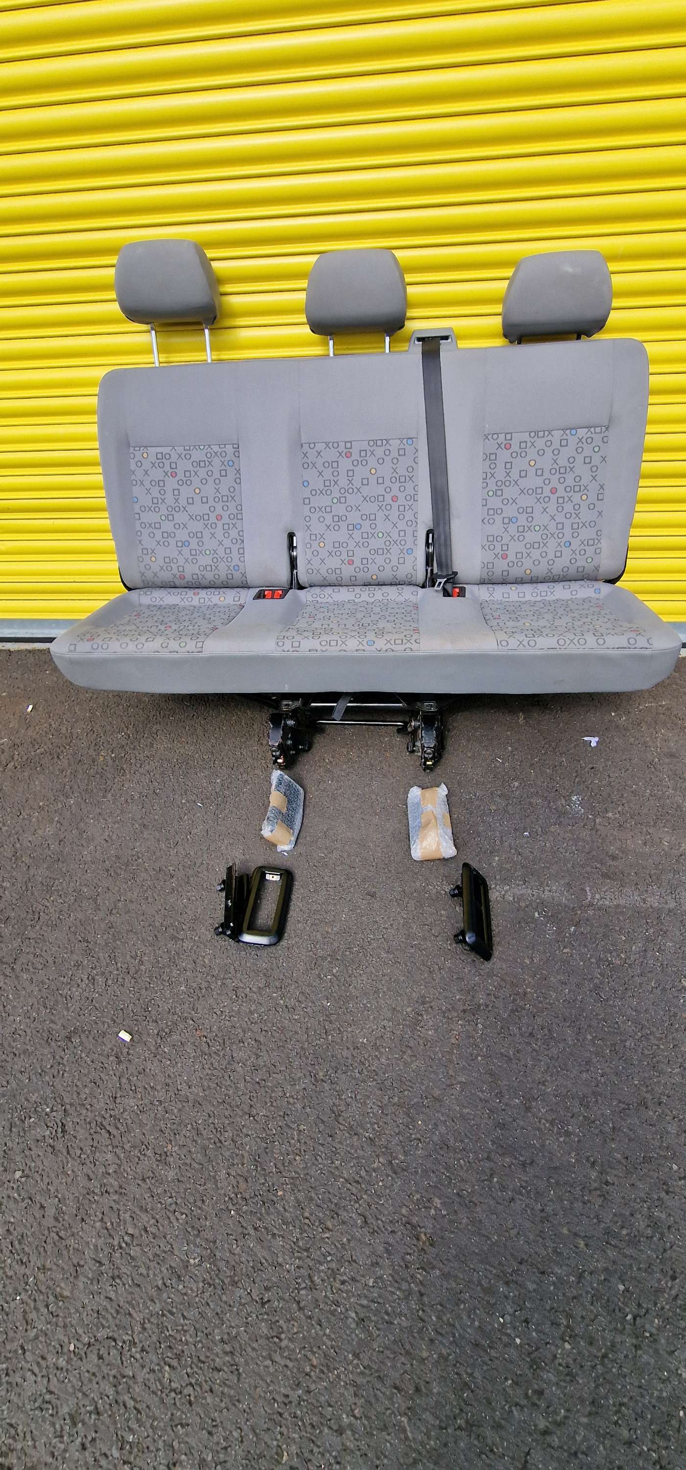 Vw  T5 / T6 /T6.1 Kombi Rear Triple  Bench Seat with Ra il and Seat Belt image 7