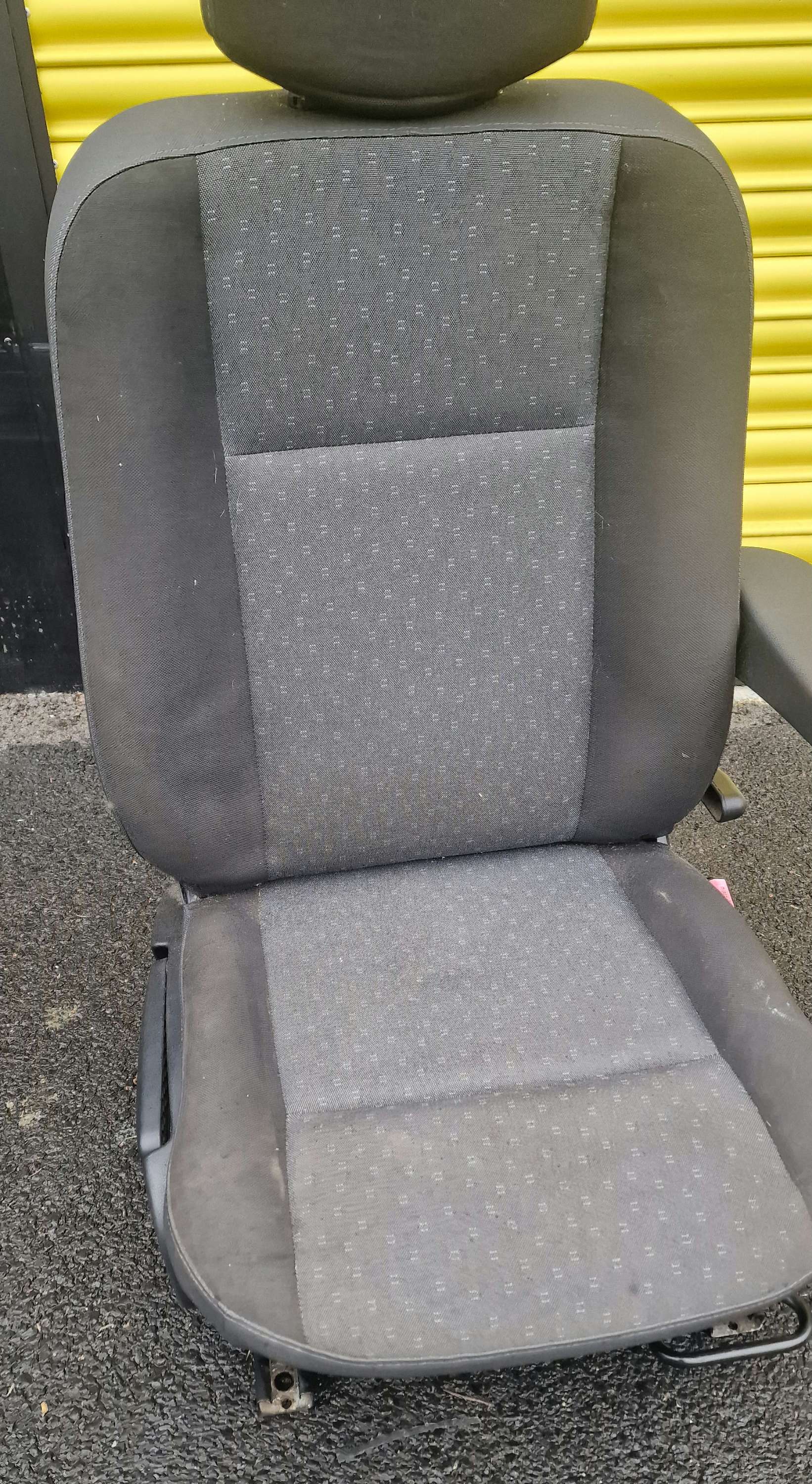 Renault Master /  Movano NV400 -  Drivers Seat  2010-Onward image 1