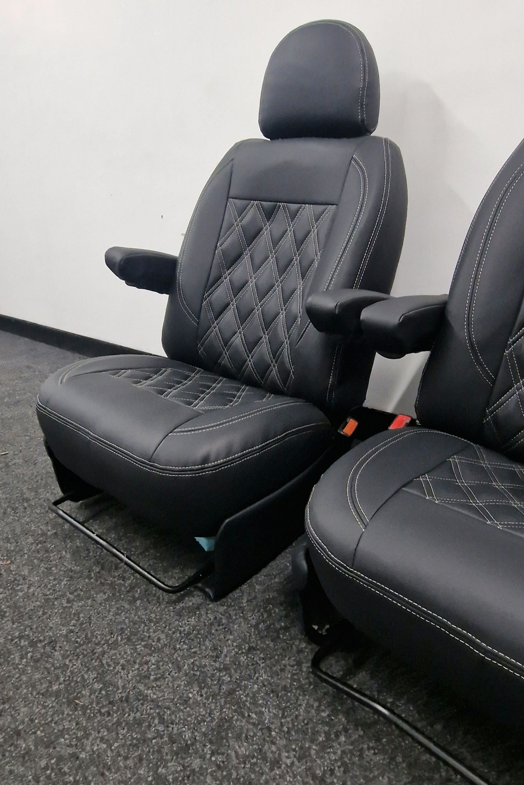 Ford Transit Mk6 / MK7  and Custom 2 Captain Seats image 5