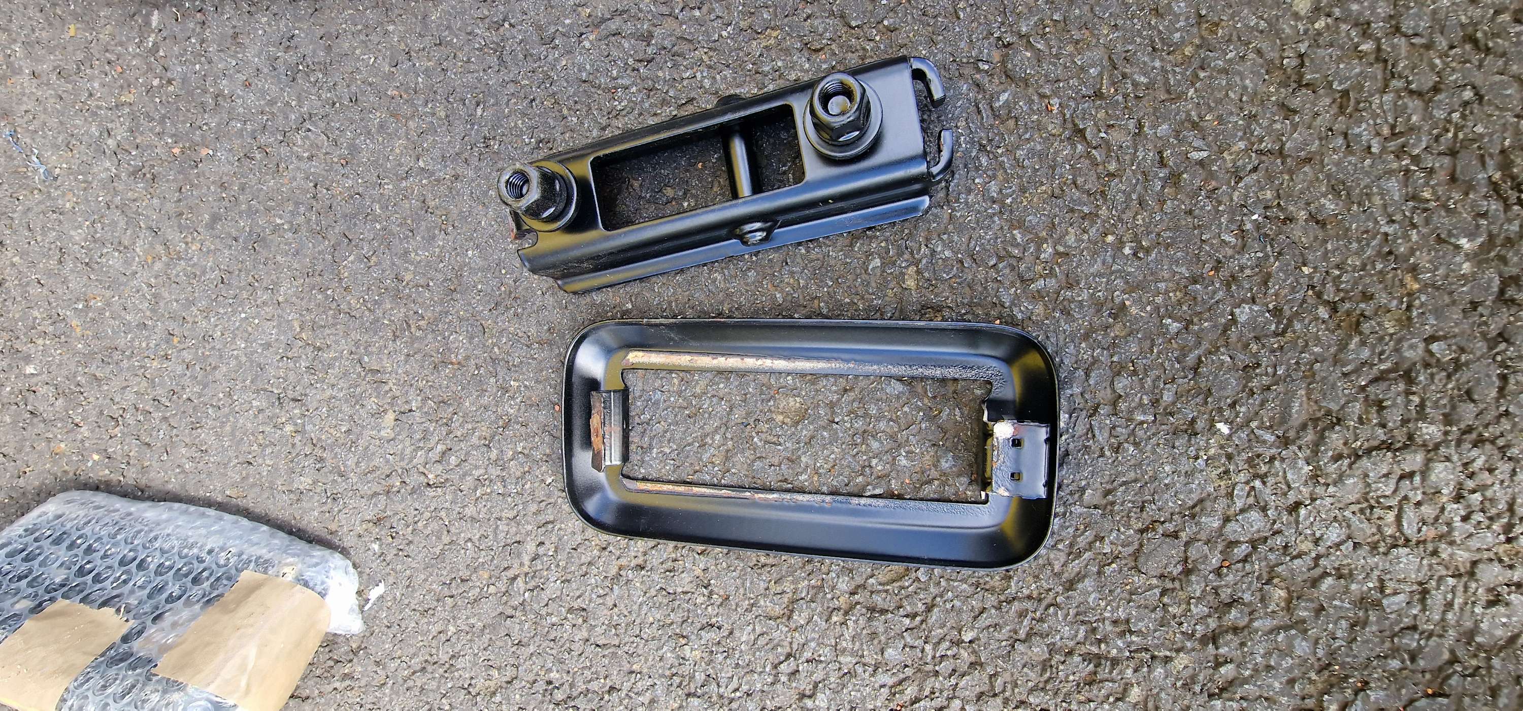 Vw  T5 / T6 /T6.1 Kombi Rear Triple  Bench Seat with Ra il and Seat Belt image 3