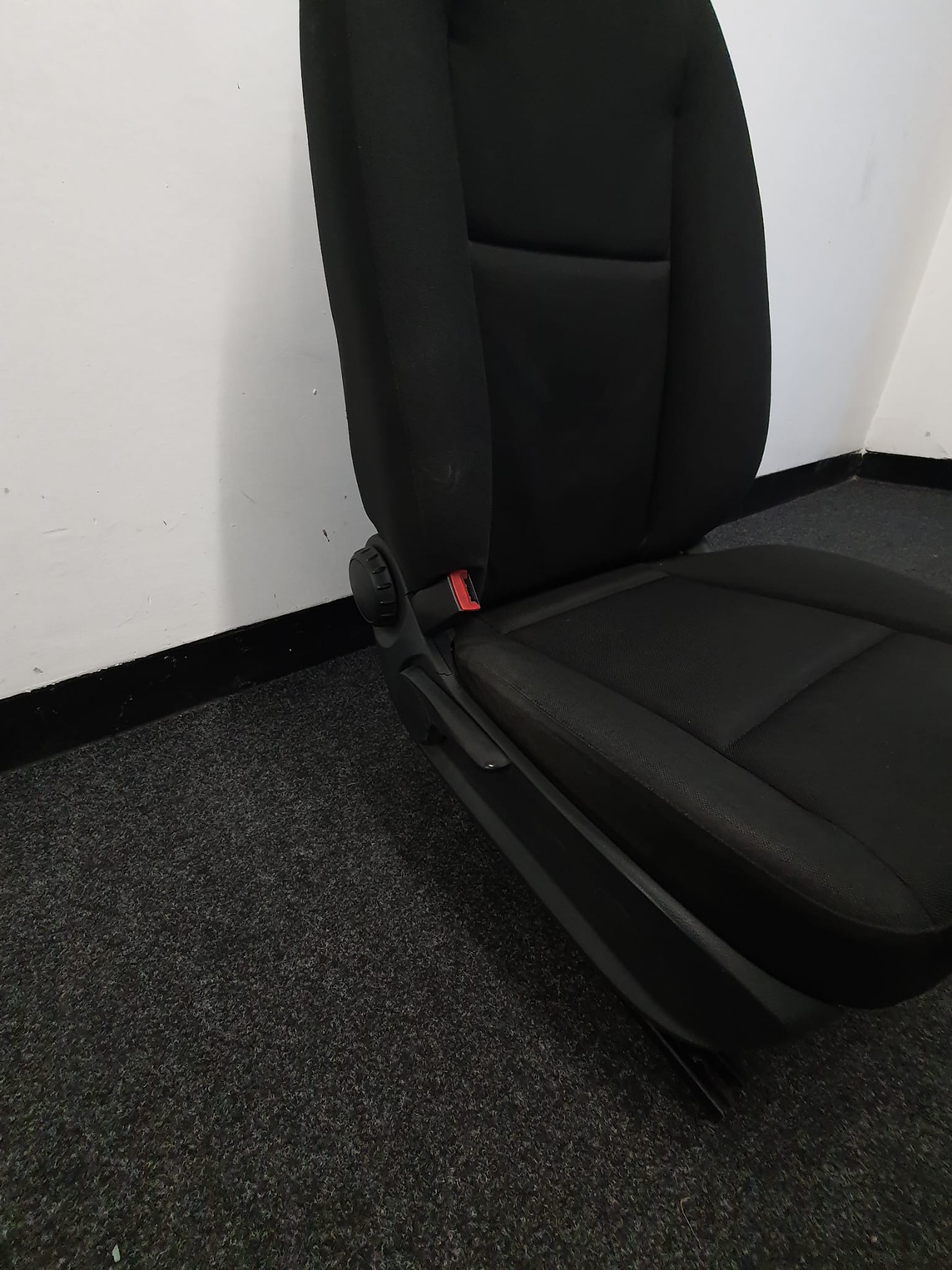 Sprinter Single Passenger Seat & base 2018-2024. Camper image 6