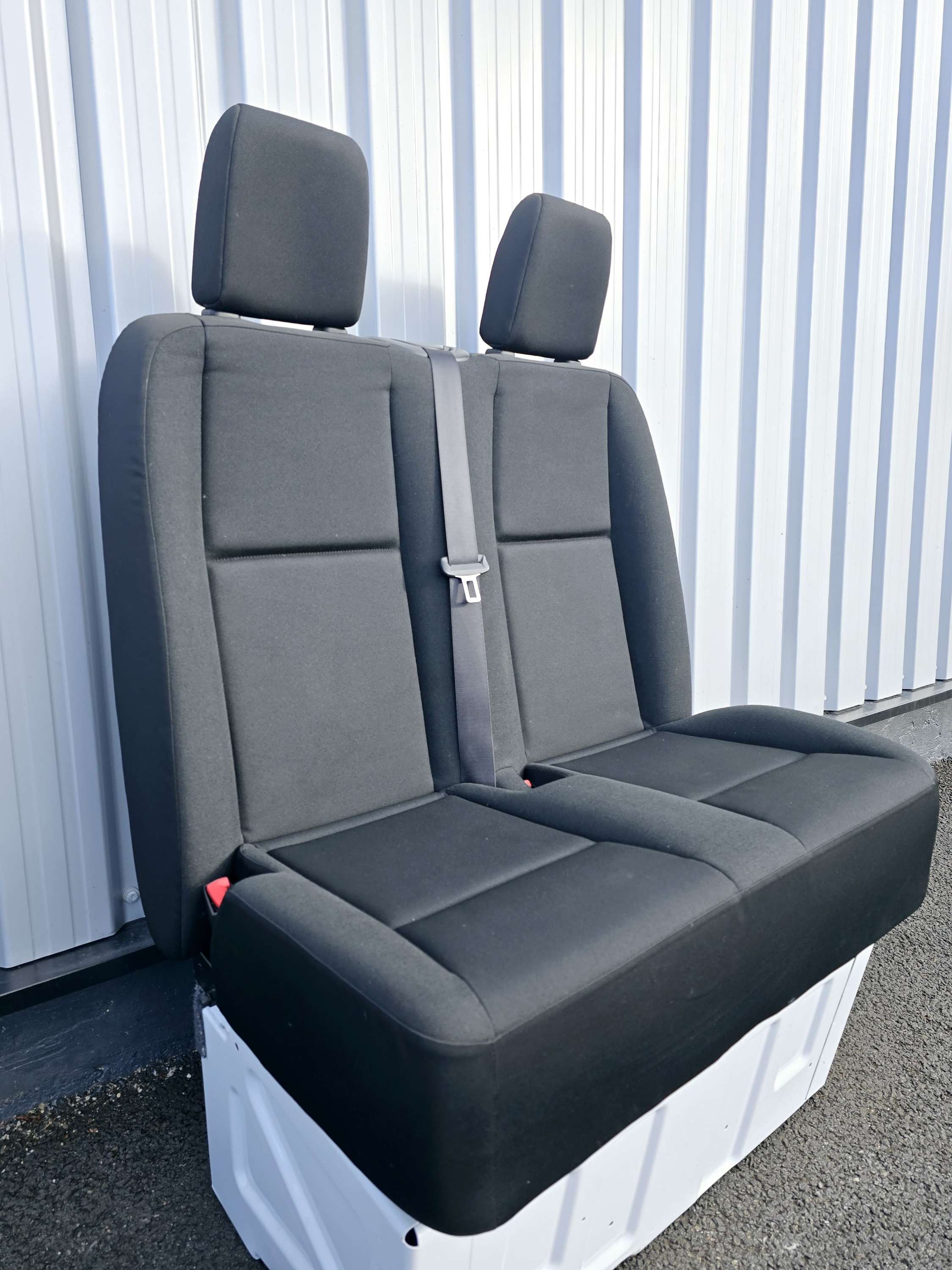 MERCEDES SPRINTER W907 SEAT FRONT PASSENGER SEAT AND BSAE image 4