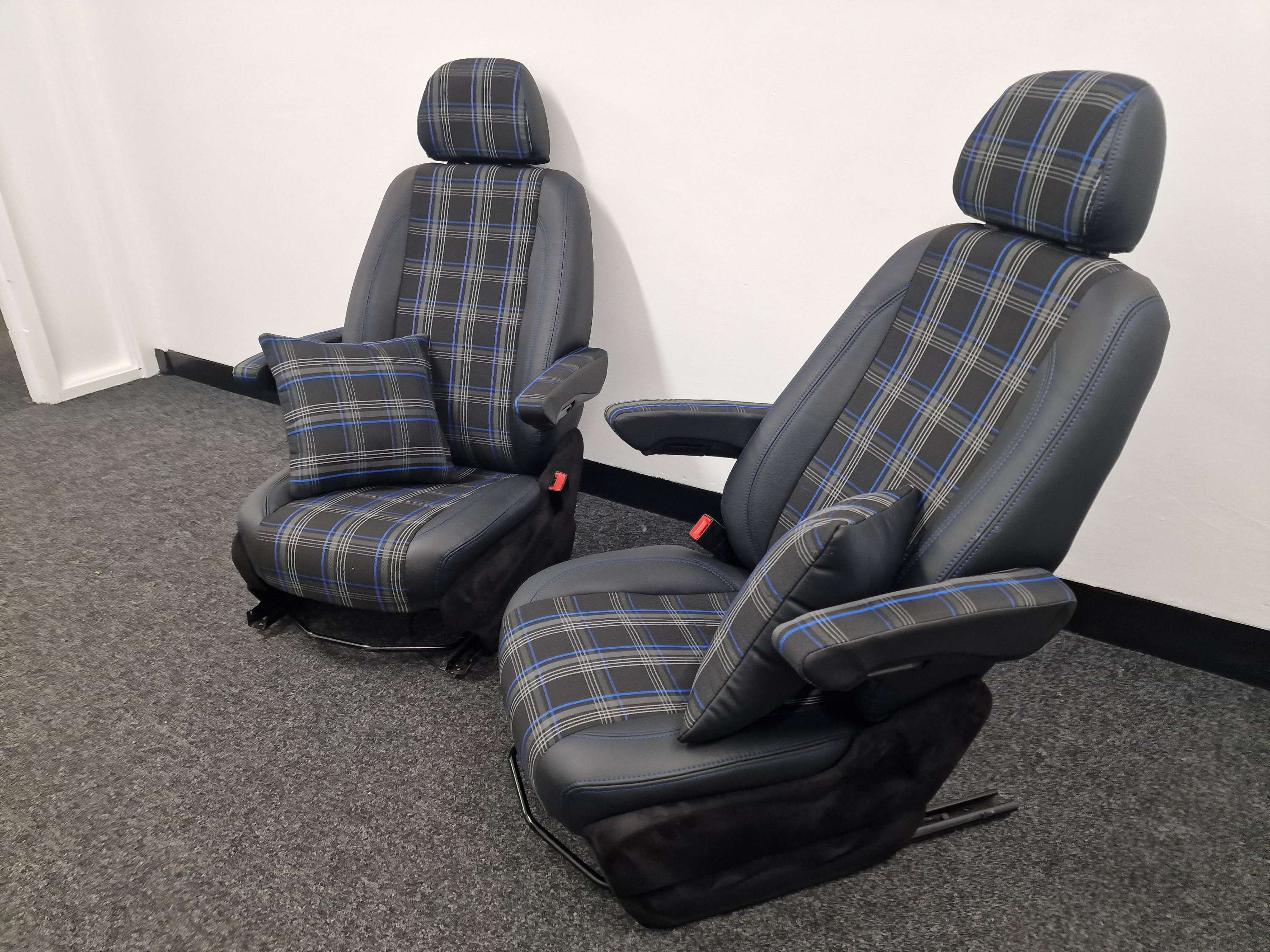 Mercedes Sprinter / Vw Crafter Captain 07/2017 Seats   image 12