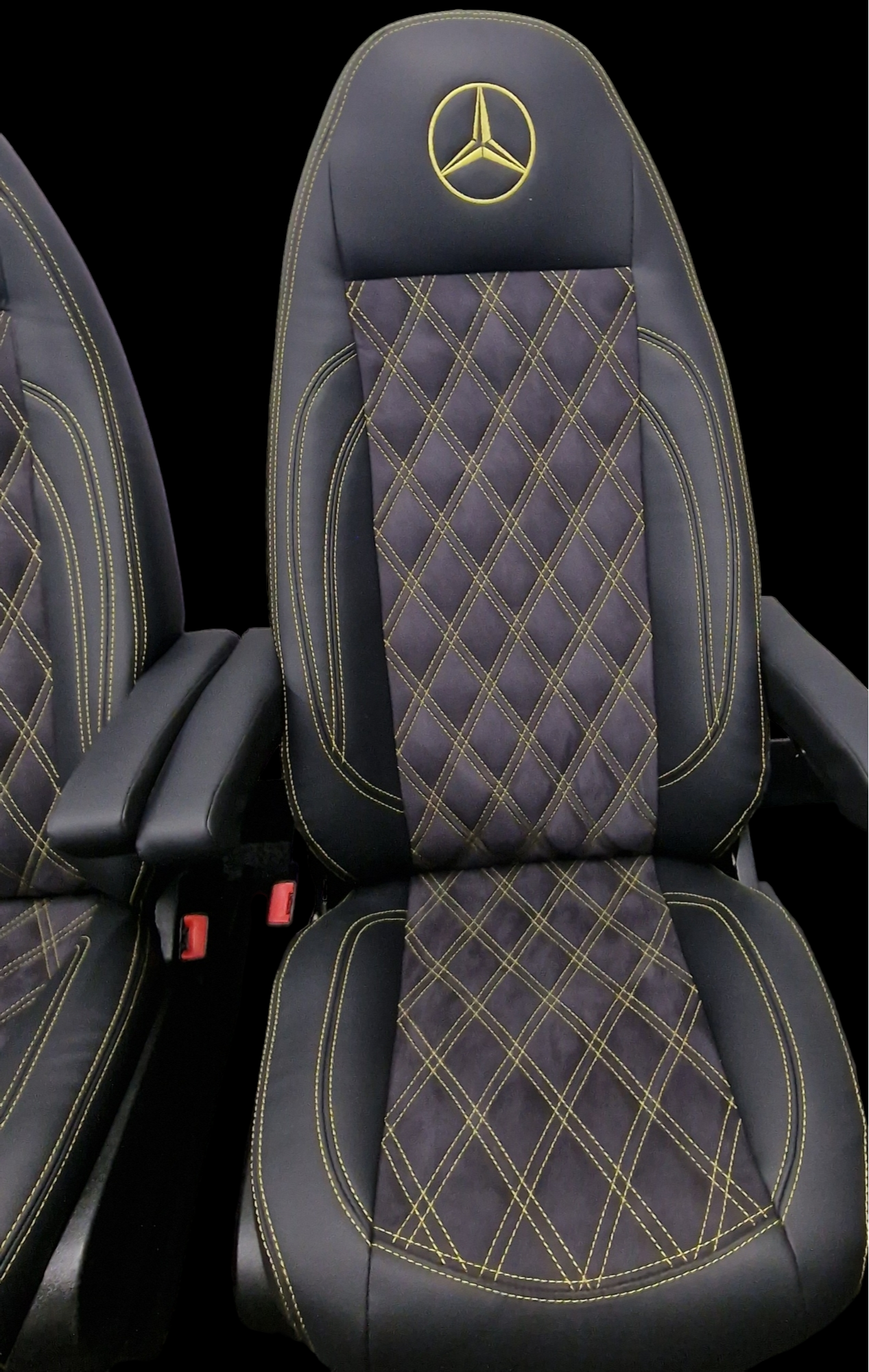 Mercedes Sprinter Captain Seats EX DHL Design 2006-23   image 11