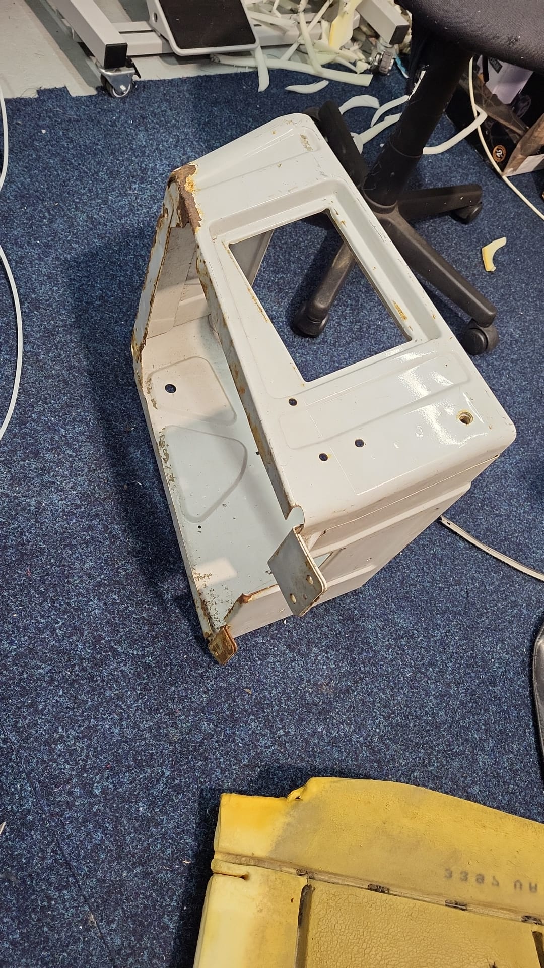 Mercedes Sprinter 2000-2006 passenger seat + passenger seat base + Swivel plate image 7