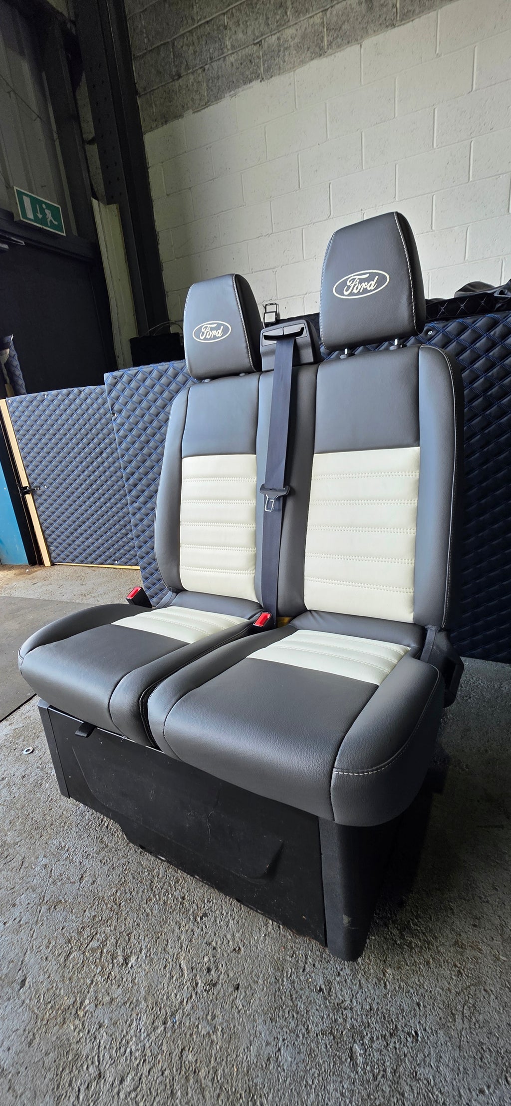 Ford Transit Custom Mk8 Double Seat image 3