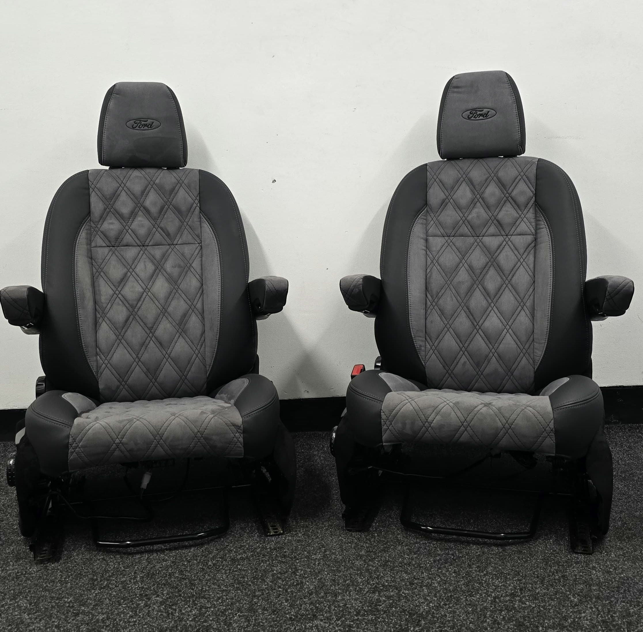 Ford Transit Custom 2 Captain Seats  mk8 image 0