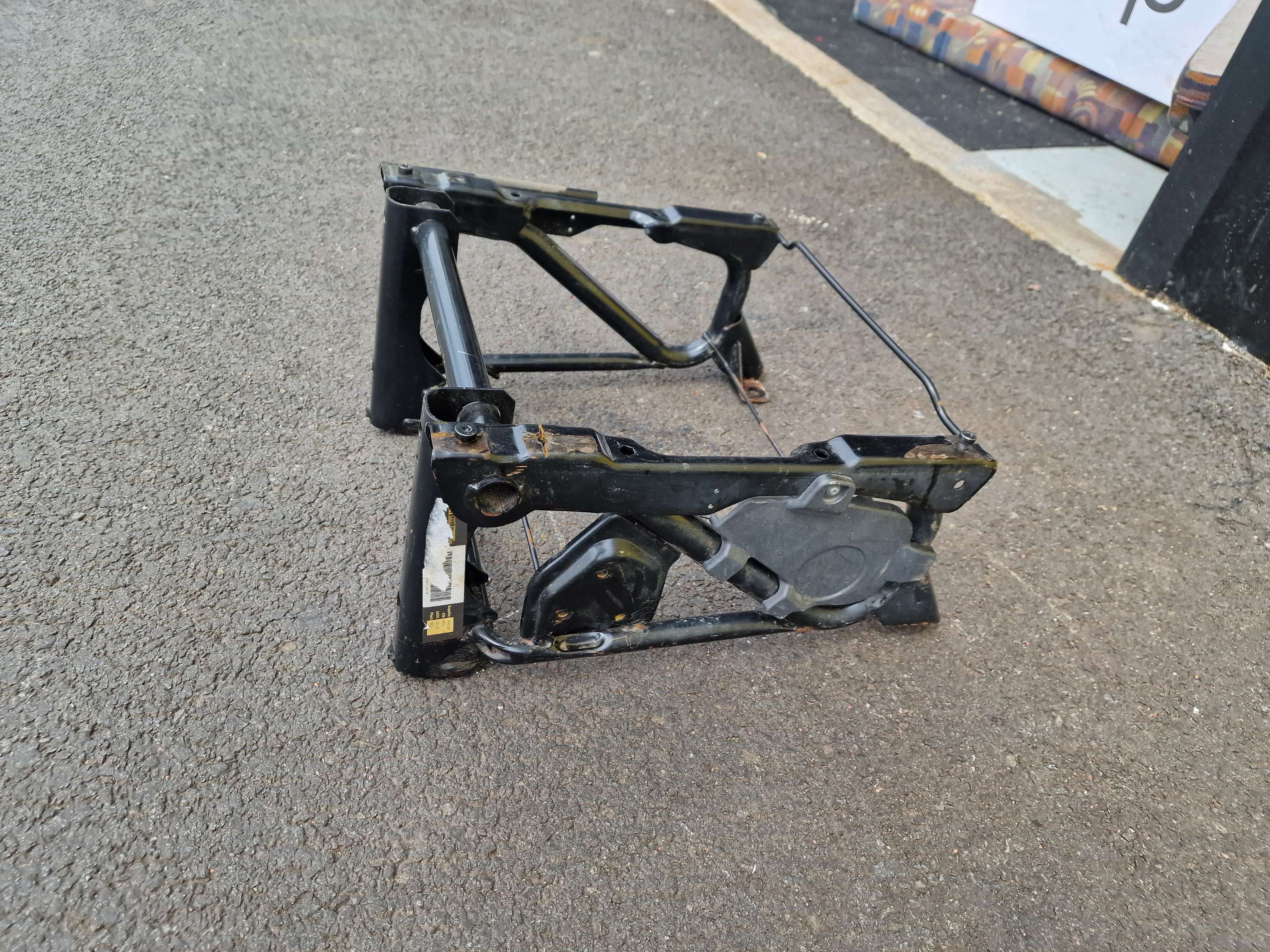   Fiat Ducato, Peugeot Boxer, Citroën Relay  Single passenger  Seat Base  image 2