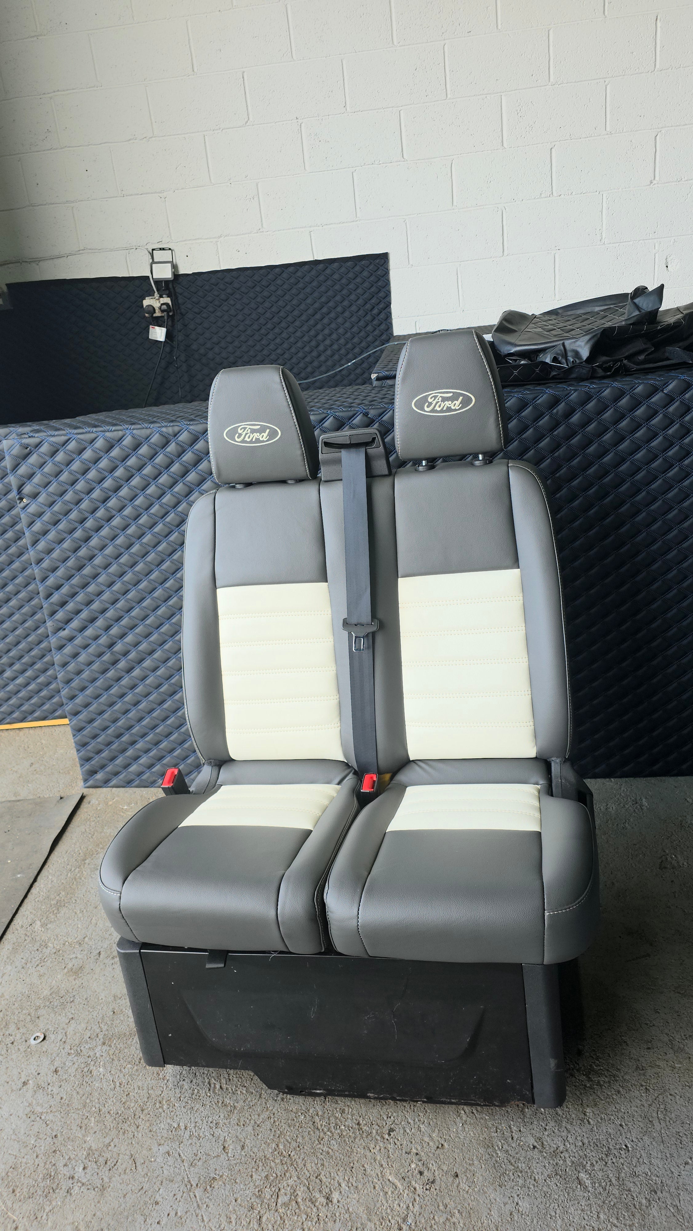 Ford Transit Custom Mk8 Double Seat image 6