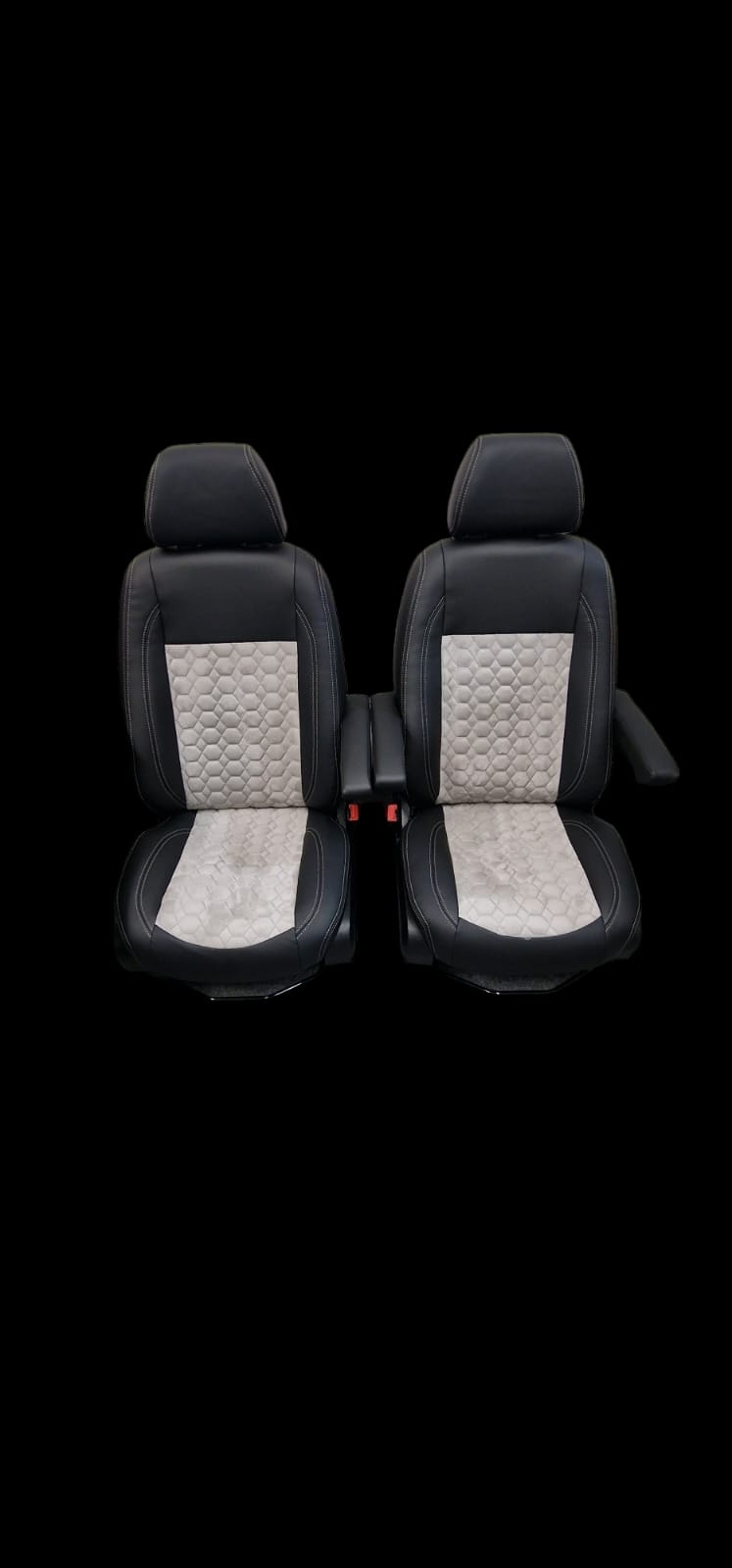 Mercedes Sprinter Captain Seats in Black and grey image 8