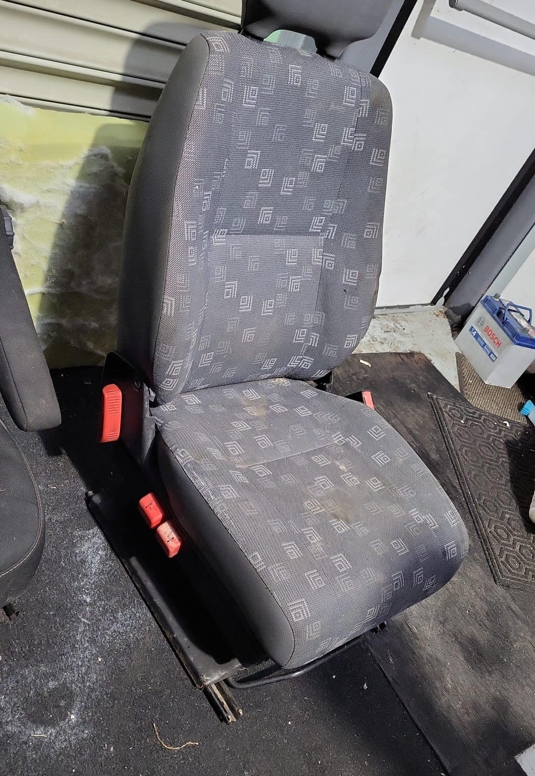 Mercedes Sprinter 2000-2006 passenger seat + passenger seat base + Swivel plate image 0