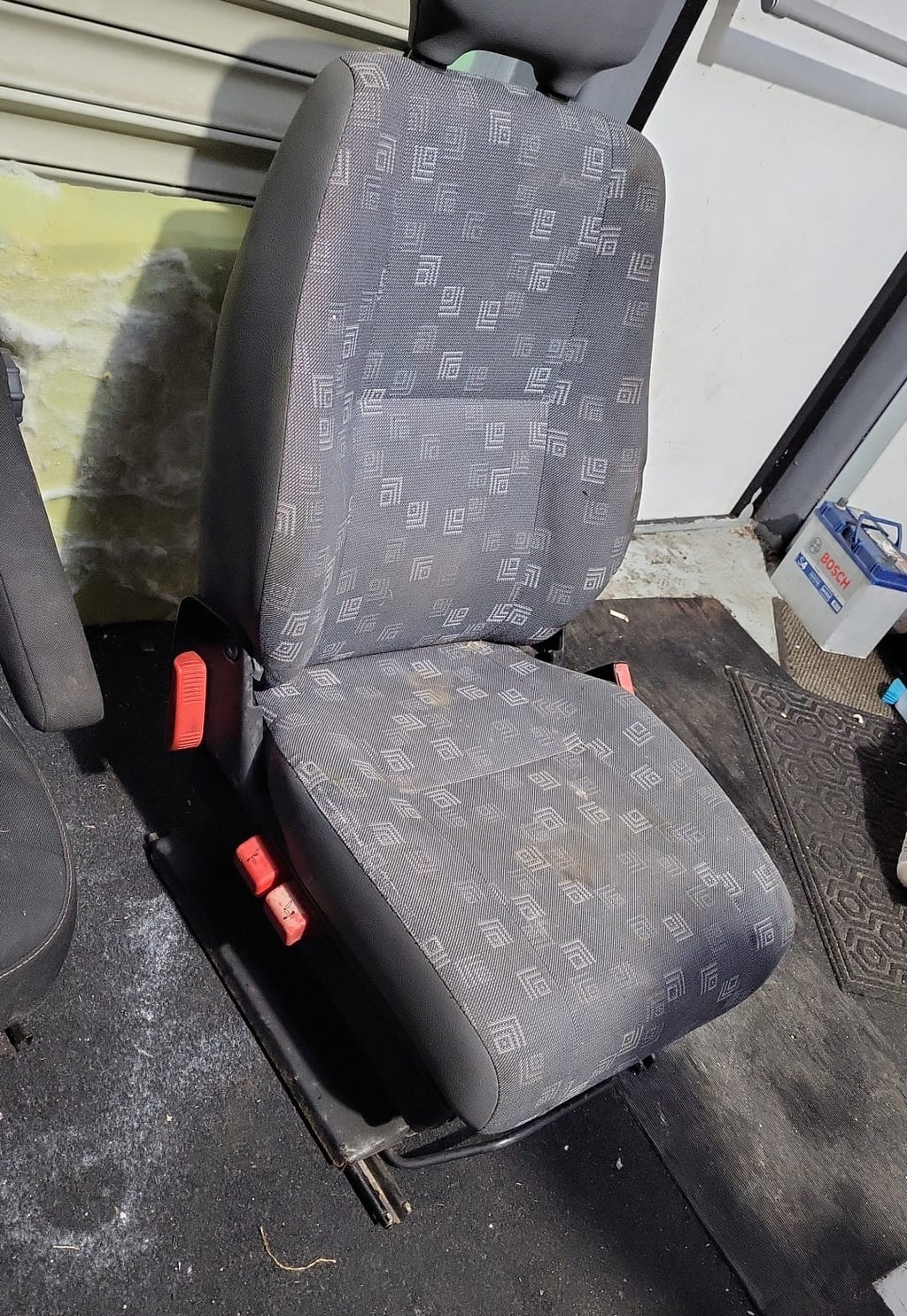Mercedes Sprinter 2000-2006 passenger seat + passenger seat base + Swivel plate image 0
