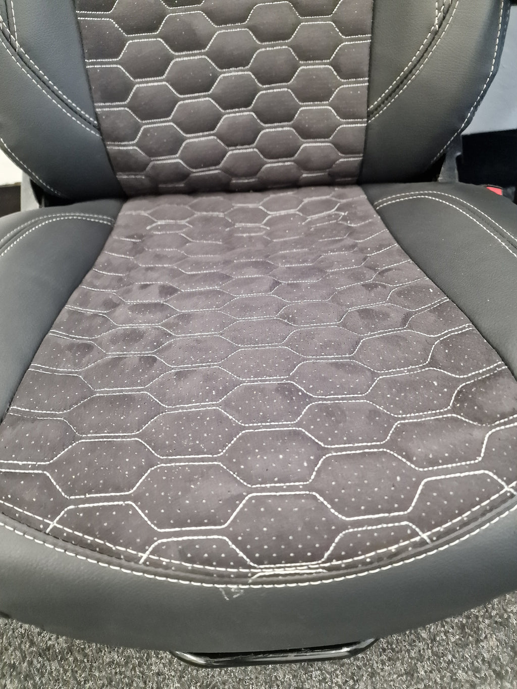 Mercedes Sprinter Seats 2007to 2017 image 6