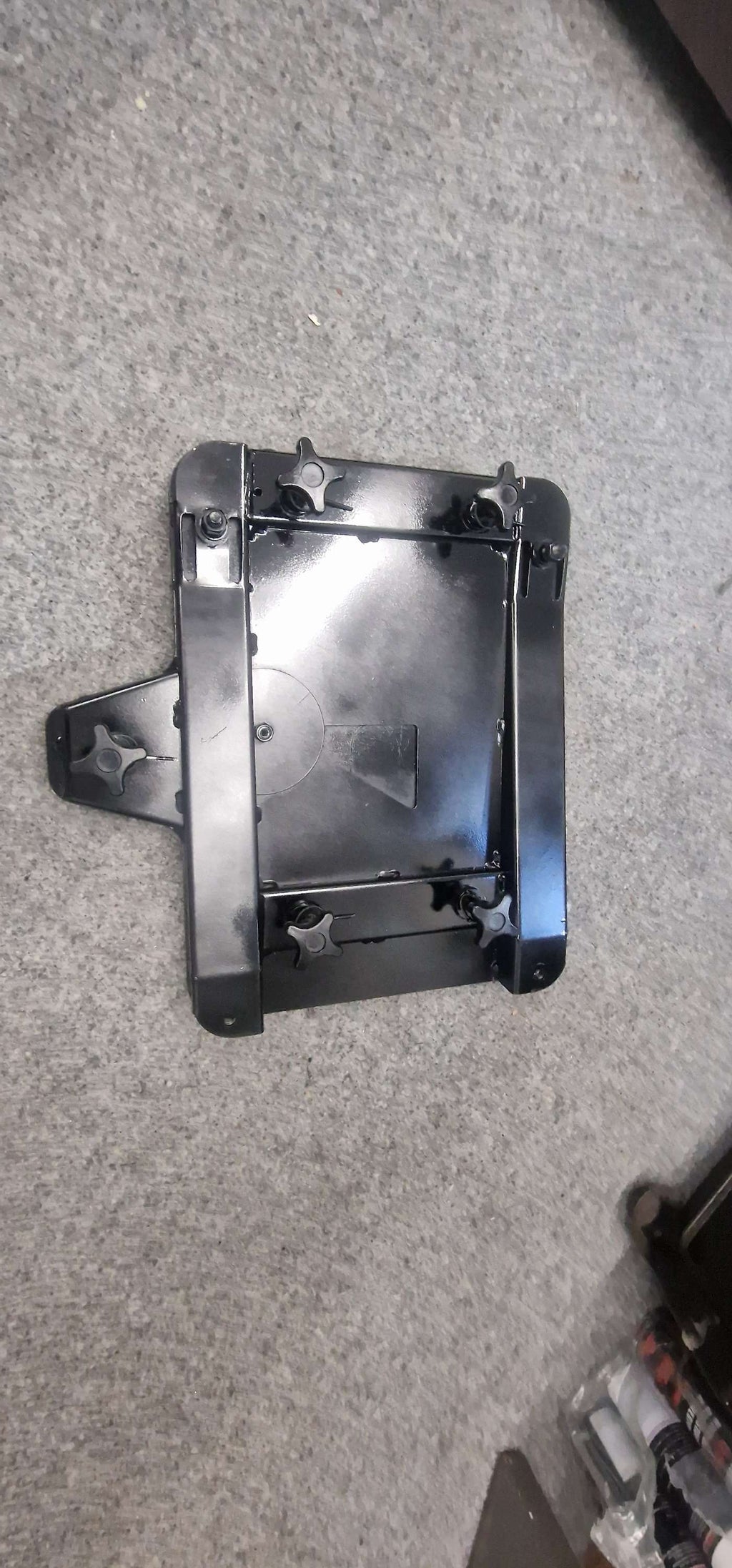 Peugeot Boxer Double Swivel Base

 image 4