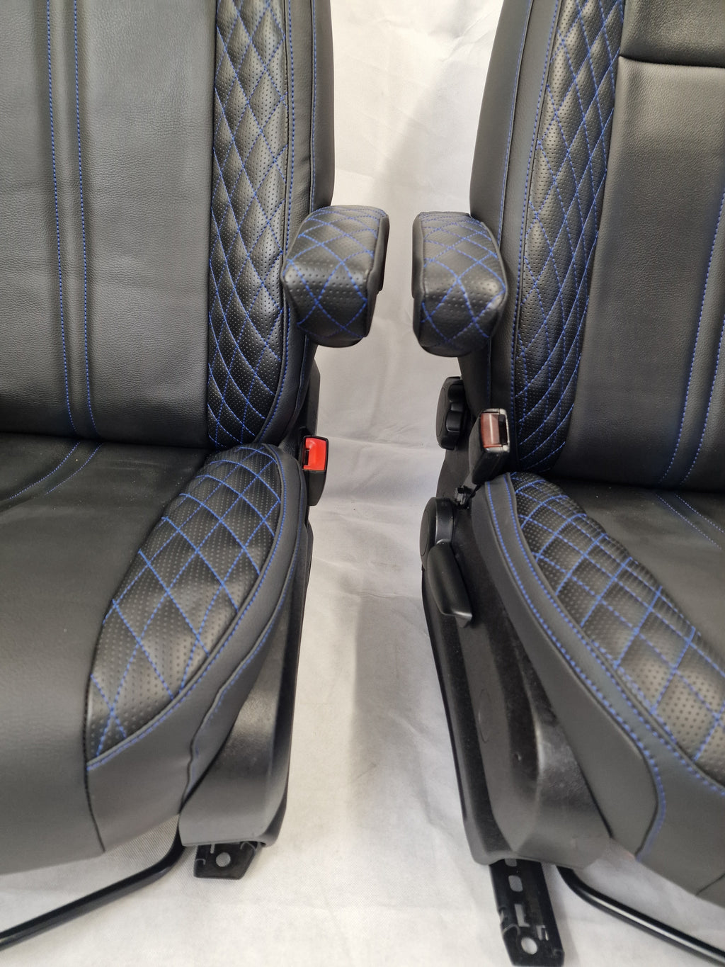 Mercedes Sprinter Captain Seats 2006/2017 image 1