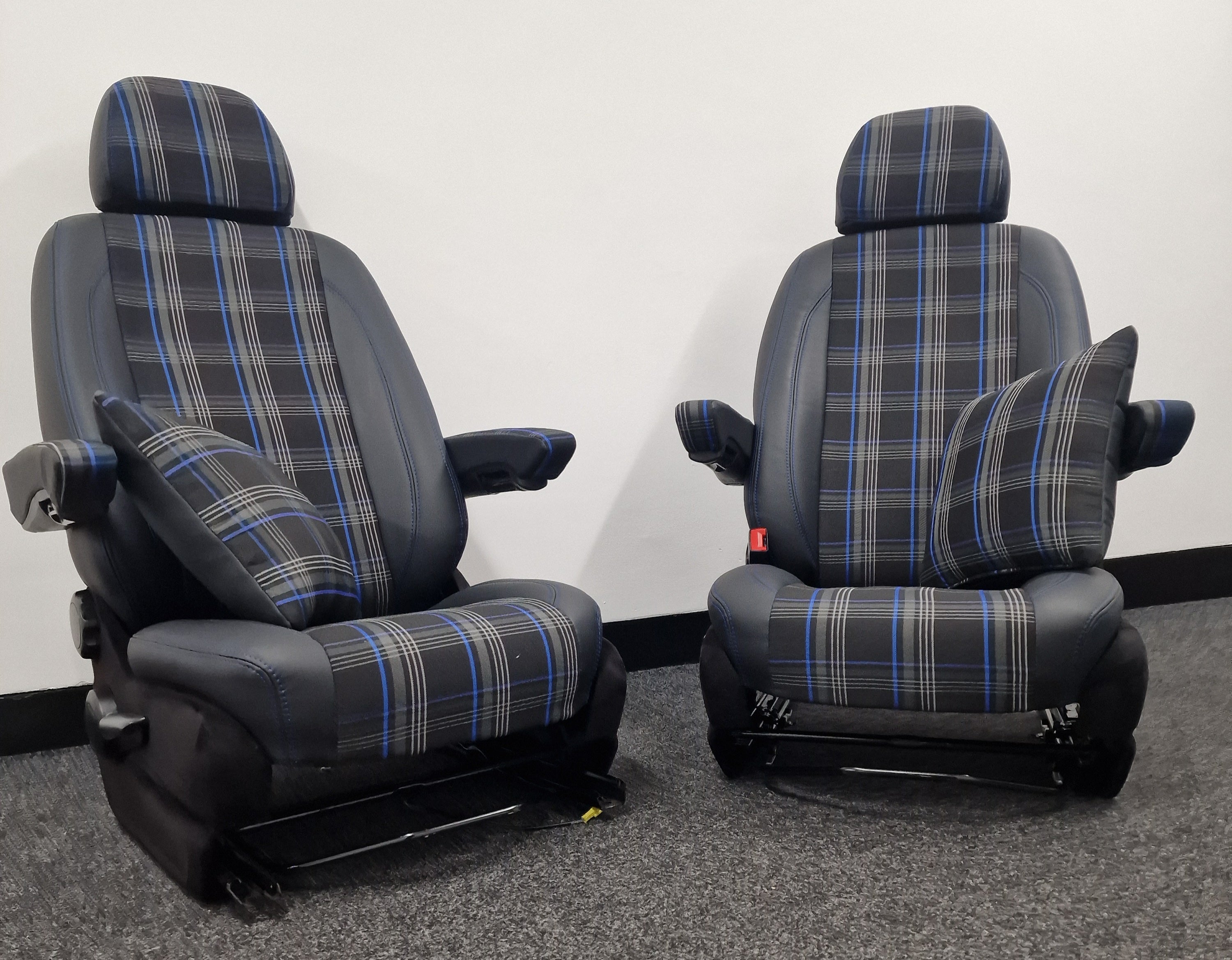 Mercedes Sprinter / Vw Crafter Captain 07/2017 Seats   image 0