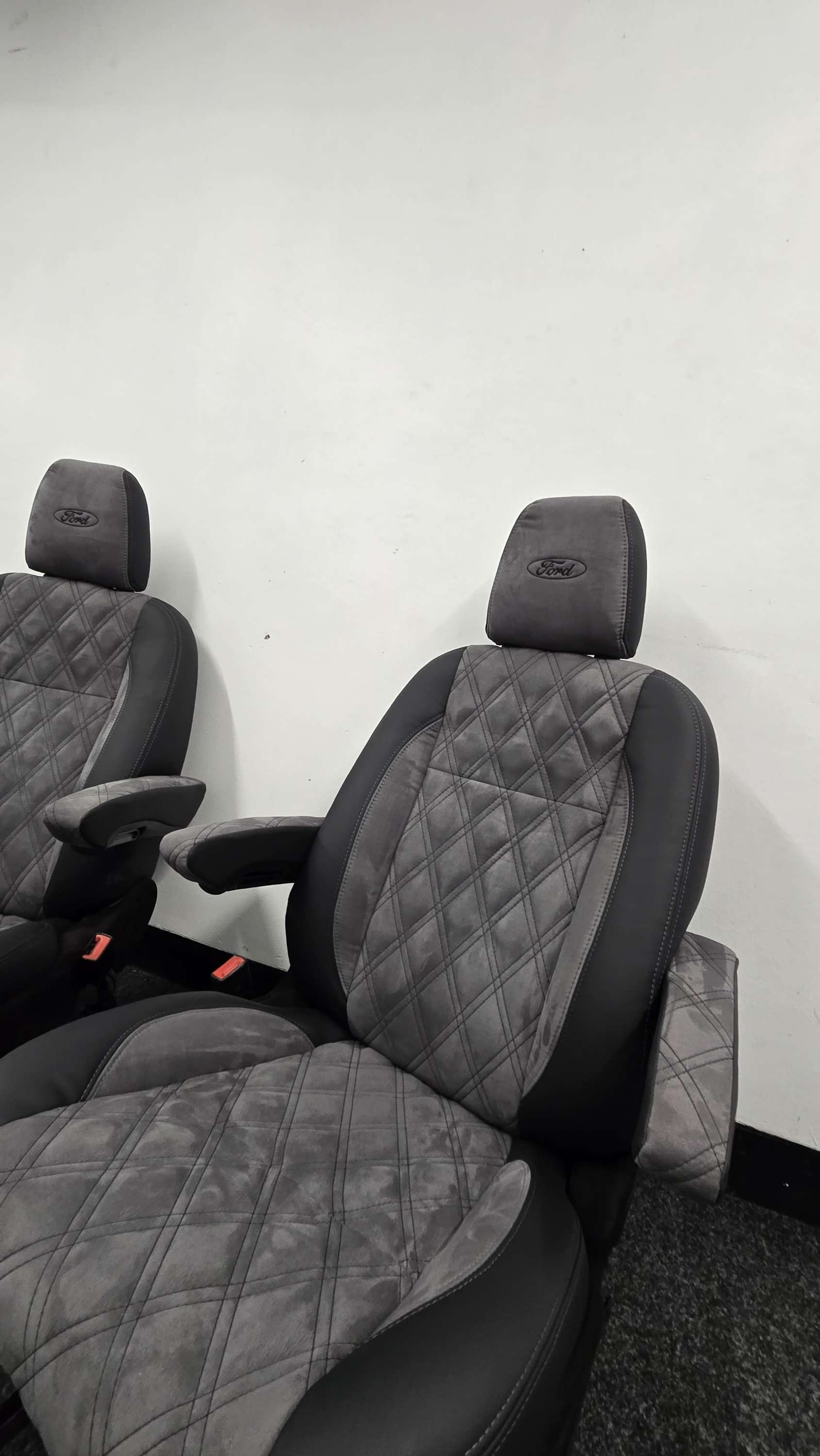 Ford Transit Custom 2 Captain Seats  mk8 image 1