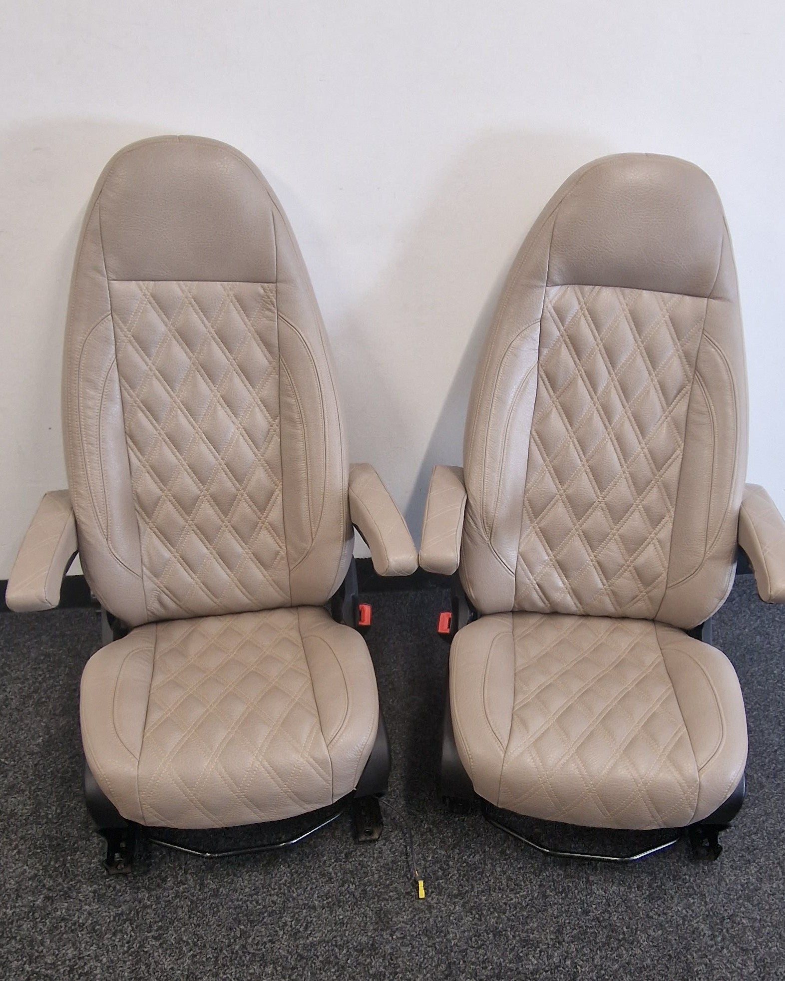 Mercedes Sprinter Seats 2007to 2017 image 11